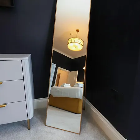 The Salisbury Sleeps 4 Classic Scarborough