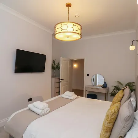 The Salisbury Sleeps 4 Classic Scarborough
