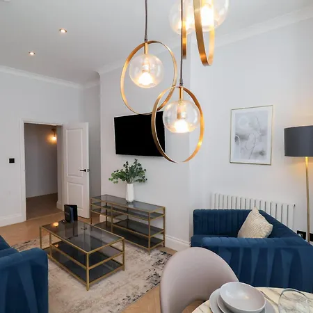 The Salisbury Sleeps 4 Classic *