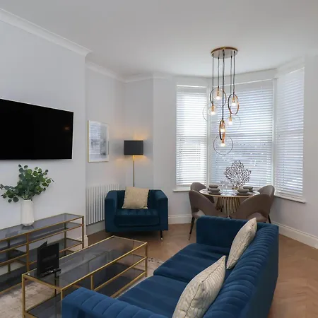 The Salisbury Sleeps 4 Classic